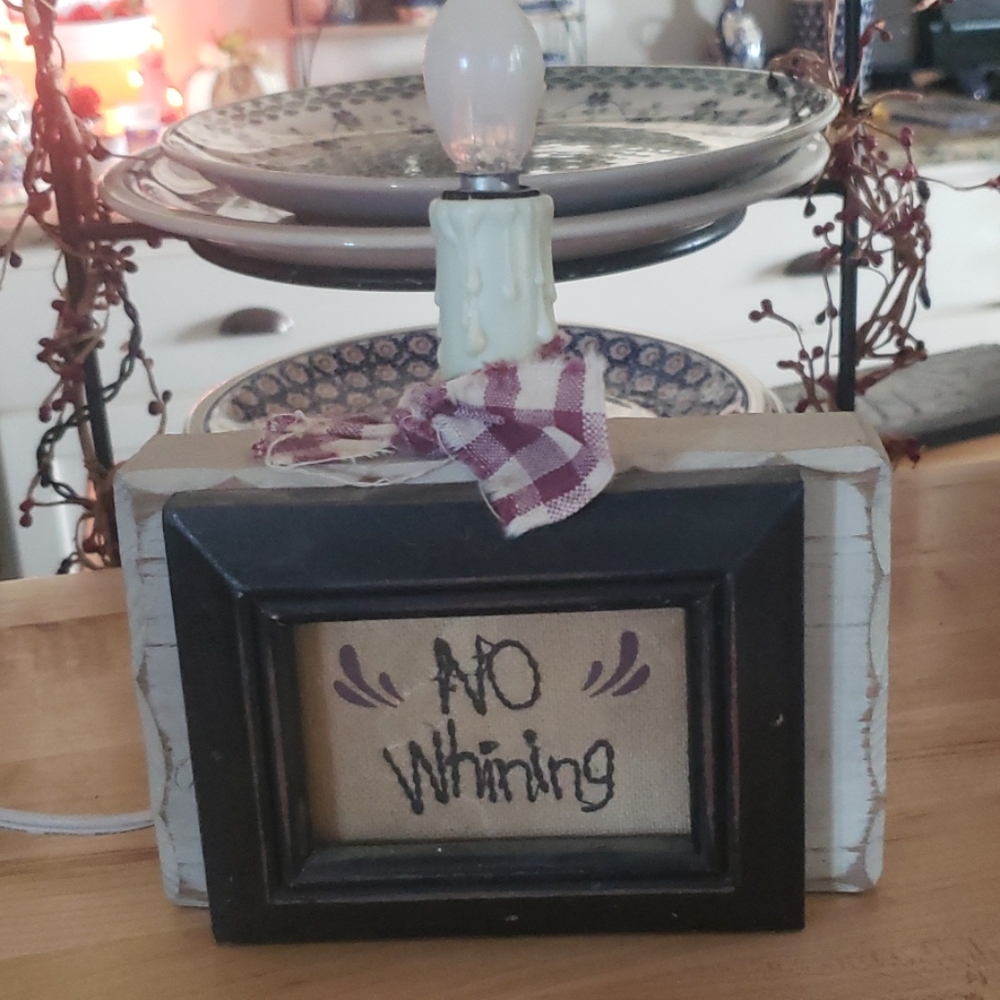 Farmhouse style lamp decor